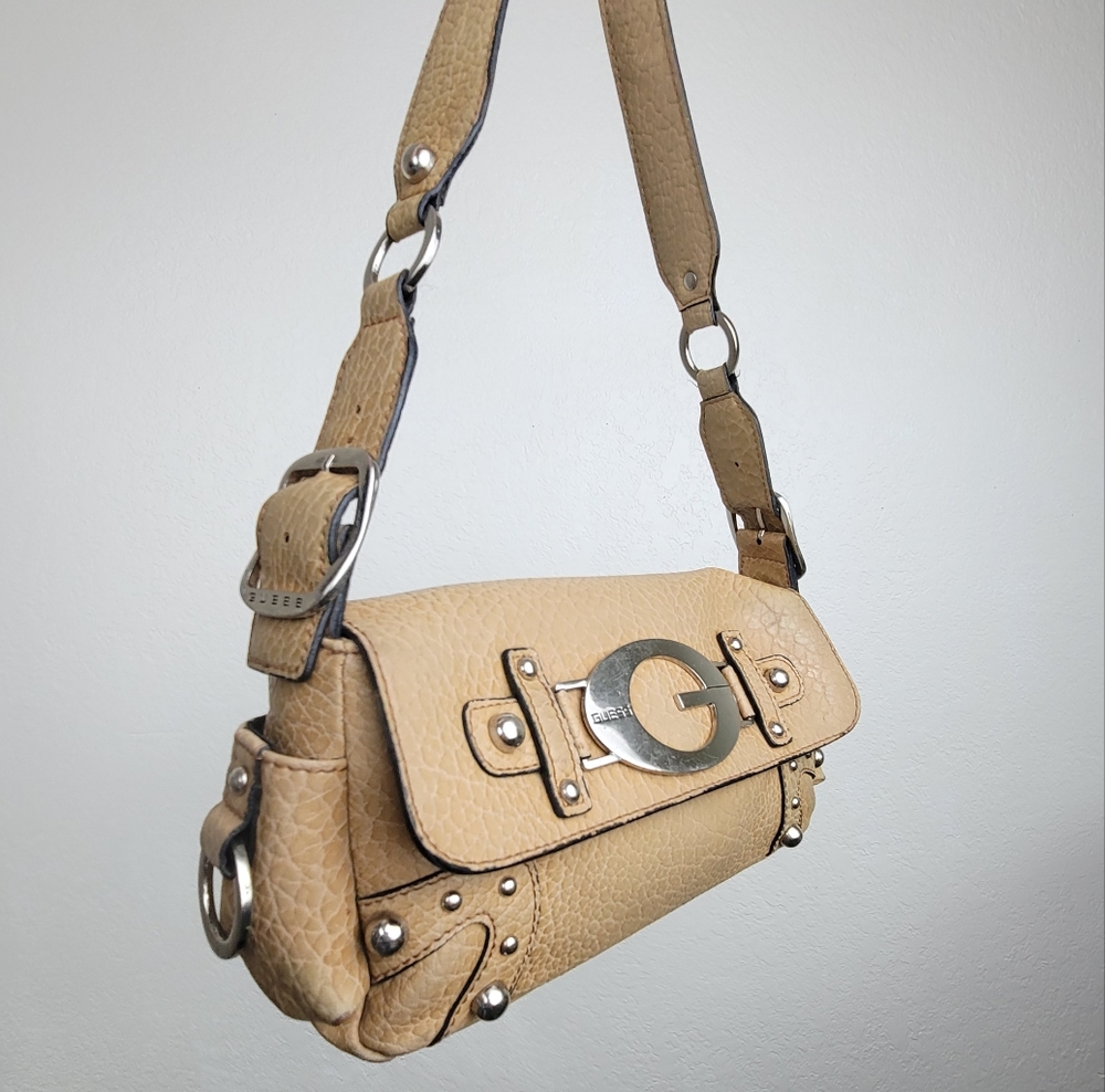 Y2K GUESS Baguette Bag Medium Textured Purse